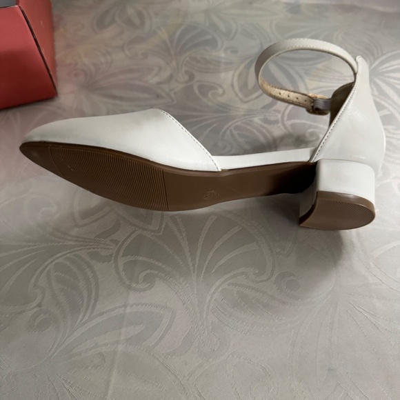 AMOJI - Picture 9 of 9